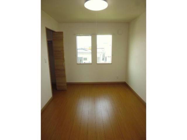 ハピネス132の洋室