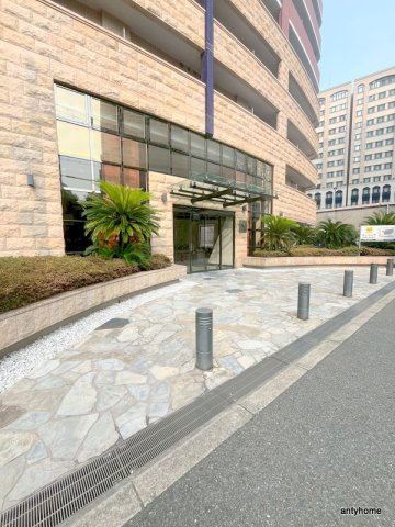 カスタリアタワー肥後橋　仲介手数料無料のエントランス