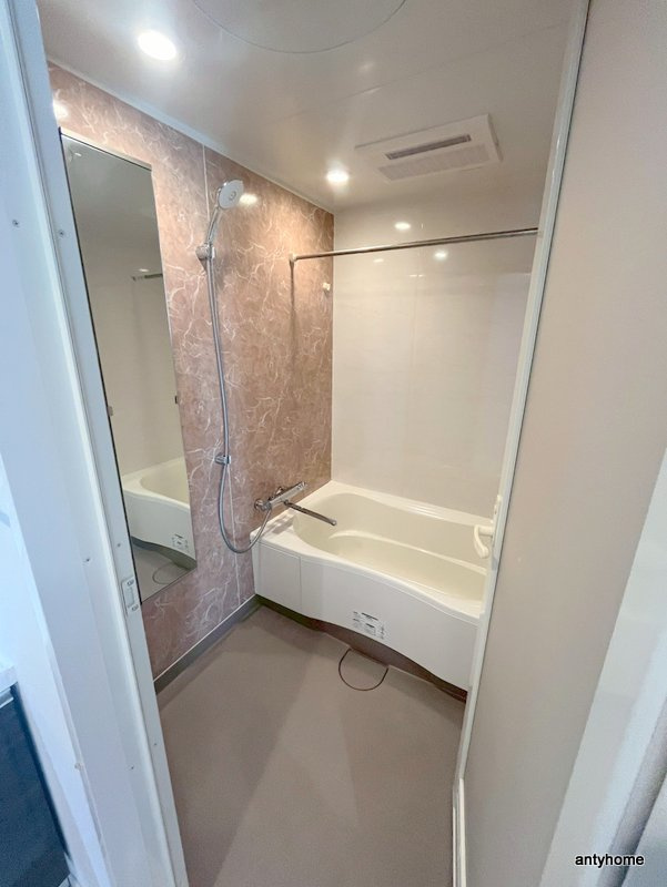 カスタリアタワー肥後橋　仲介手数料無料の浴室