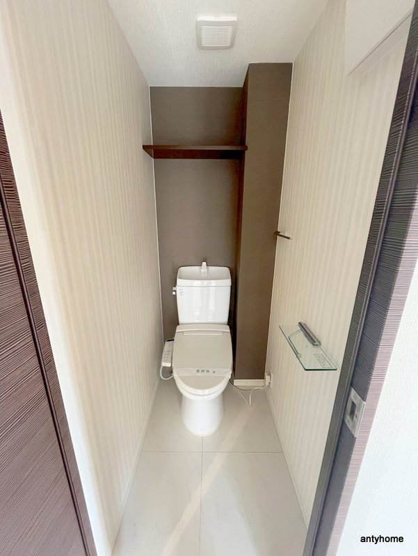 カスタリアタワー肥後橋　仲介手数料無料のトイレ