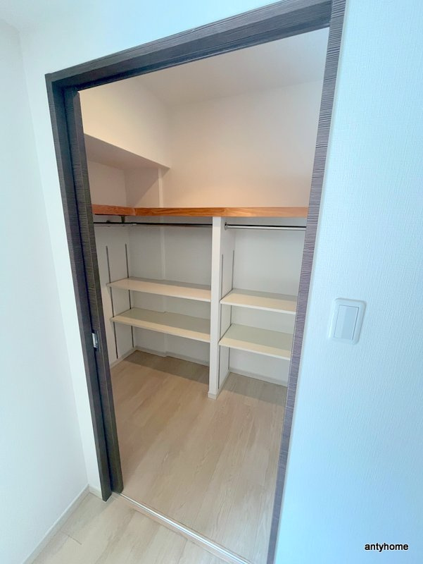 カスタリアタワー肥後橋　仲介手数料無料の収納