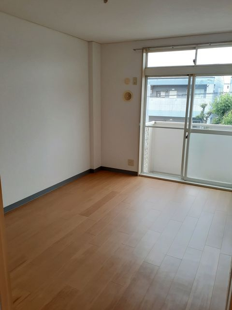 パークサイドヒルの居間・リビング