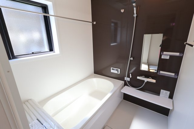 《仲介手数料無料》西区宮前町1708-6新築一戸建てフィットエーの浴室