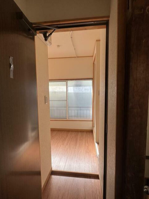 中野区大和町１丁目のアパートの玄関