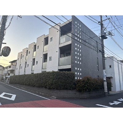 【外観】 | Arte哲学堂 | 鉄筋コンクリート造のがっちりとした建物。