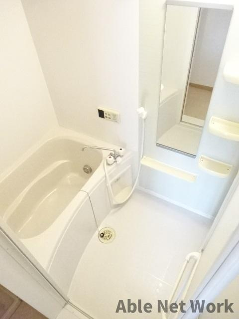 フォンテーヌⅤの浴室|追い炊き機能付き