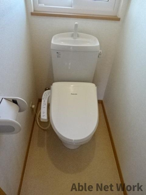 フォンテーヌⅤのトイレ|暖房便座設置