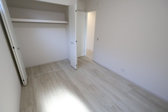 《仲介手数料無料》西区宮前町1708-6新築一戸建てフィットエーの洋室