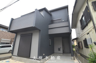 【外観】 | 宅地建物取引士による不動産のご説明・現地のご案内、住宅金融普及協会住宅ローンアドバイザーが住宅ローンのアドバイスから融資実行までのお手伝いをしっかりサポートします♪