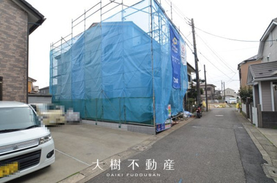 【前面道路含む現地写真】 | 綾瀬市上土棚南4丁目 新築戸建て 全1棟【仲介手数料無料】 | ※令和8年3月中旬に撮影