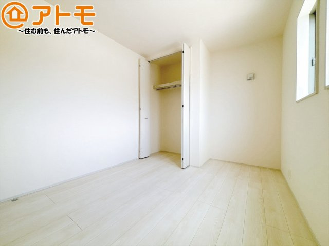 【子供部屋】 | 葵区瀬名川3丁目　新築戸建　全1棟 | 壁と床がシンプルな色合いだからこそ自分だけの空間を作れます♪お部屋作りのイメージは順調でしょうか♪