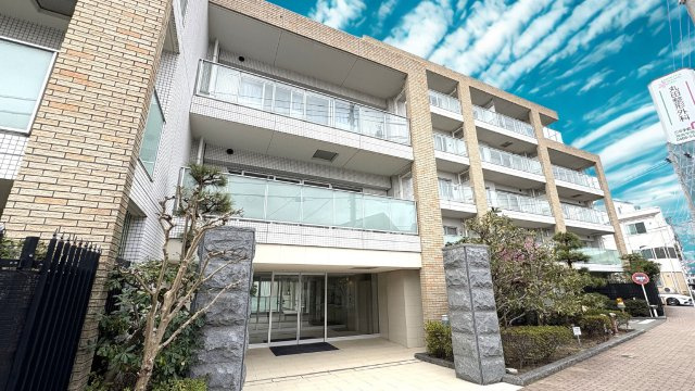 THE KUGENUMA CLASSIC — 本鵠沼徒歩5分の外観