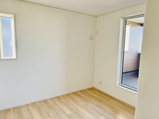八王子市　泉町　新築一戸建て　２５期の子供部屋|～2階バルコニーに面している6.0帖の洋室です～