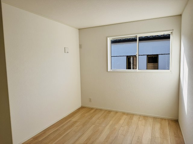 八王子市　泉町　新築一戸建て　２５期の子供部屋|～2階6.0帖の洋室です～