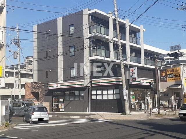 横浜市港南区港南中央通の賃貸マンションの外観