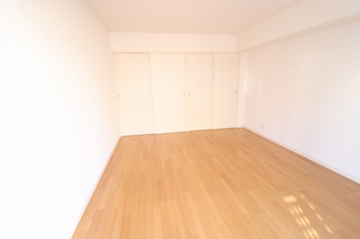 【寝室】 | アッシュコート千林