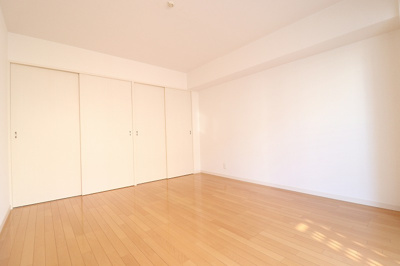 【寝室】 | アッシュコート千林