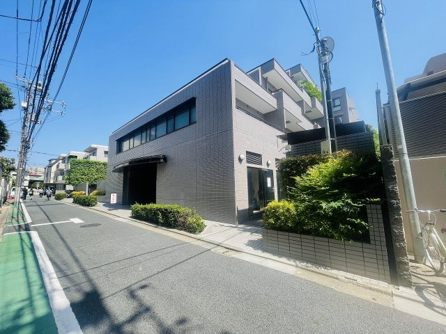 千石ホームズの外観