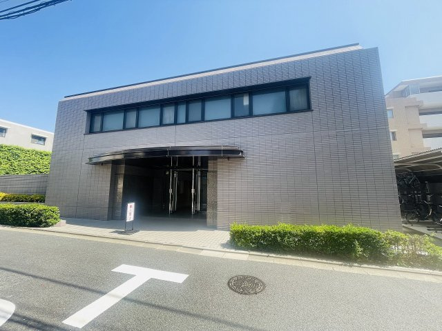 千石ホームズの外観