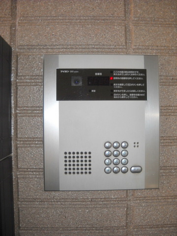 カーサ・クローカスのセキュリティ|★安心のオートロック★