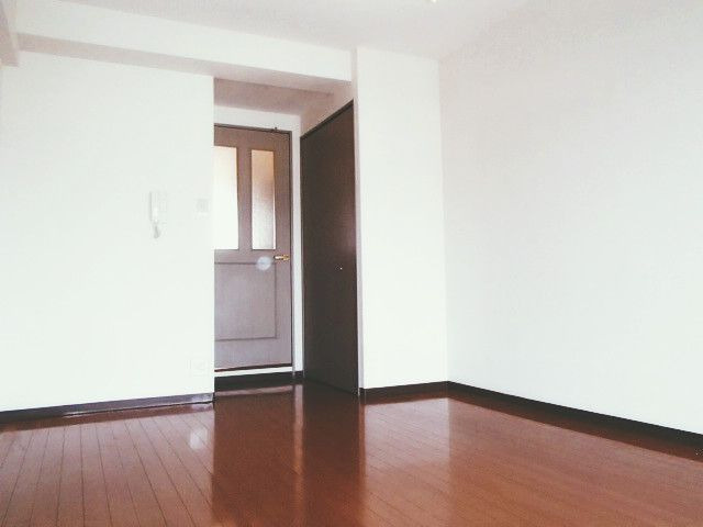 ロールベール別府の居間・リビング