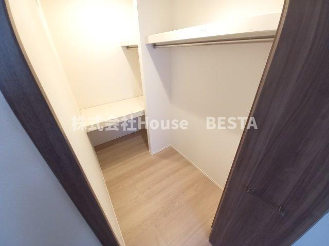 エムライズ兵庫駅前通の収納