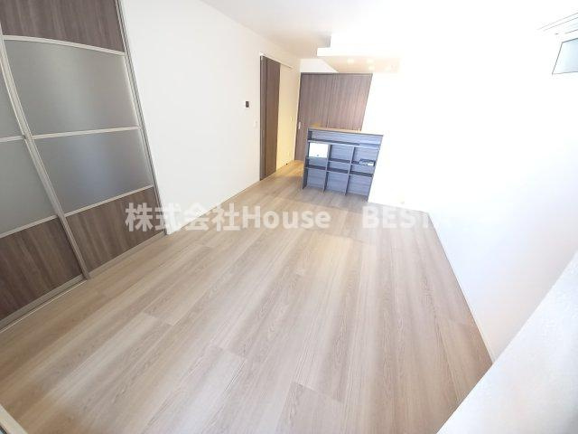 エムライズ兵庫駅前通の洋室