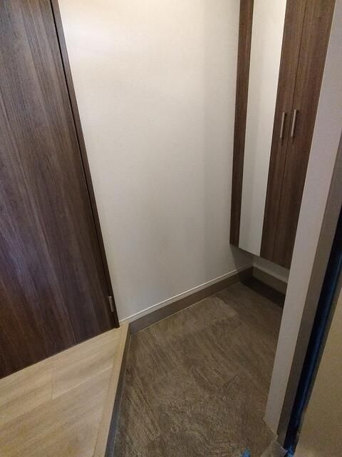 シャルマン草加Ⅵの玄関