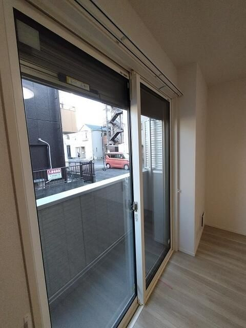 シャルマン草加Ⅵのバルコニー