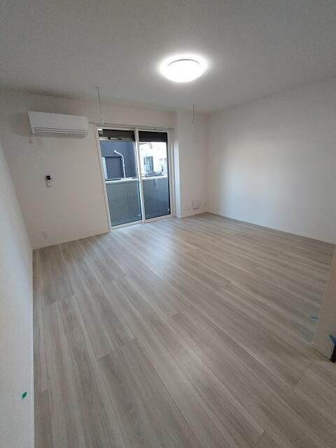 シャルマン草加Ⅵの居間・リビング