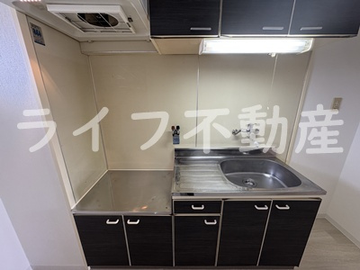 グランドファミリア高井田のキッチン|コンパクトなキッチンで掃除もラクラク
