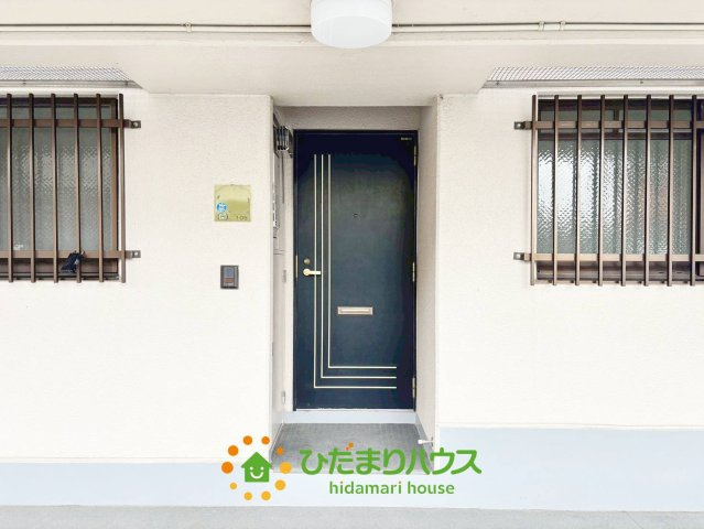キャッスル久喜の玄関