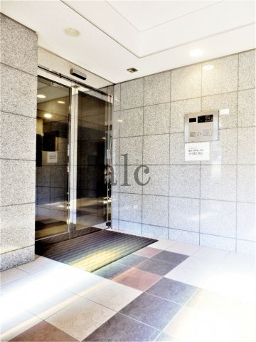 練馬区貫井５丁目の賃貸マンションのエントランス