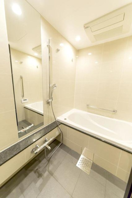 【浴室】 | パークアクシスプレミア表参道 | ※写真は同タイプ住戸です。