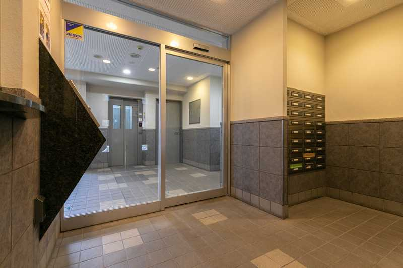 グラントゥルース東向島のエントランス