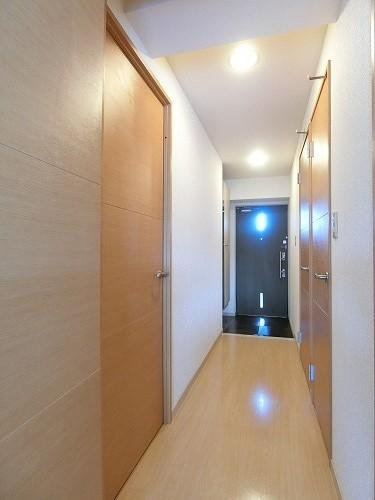 福岡市西区大字飯氏の賃貸マンションのロビー|物件の画像6