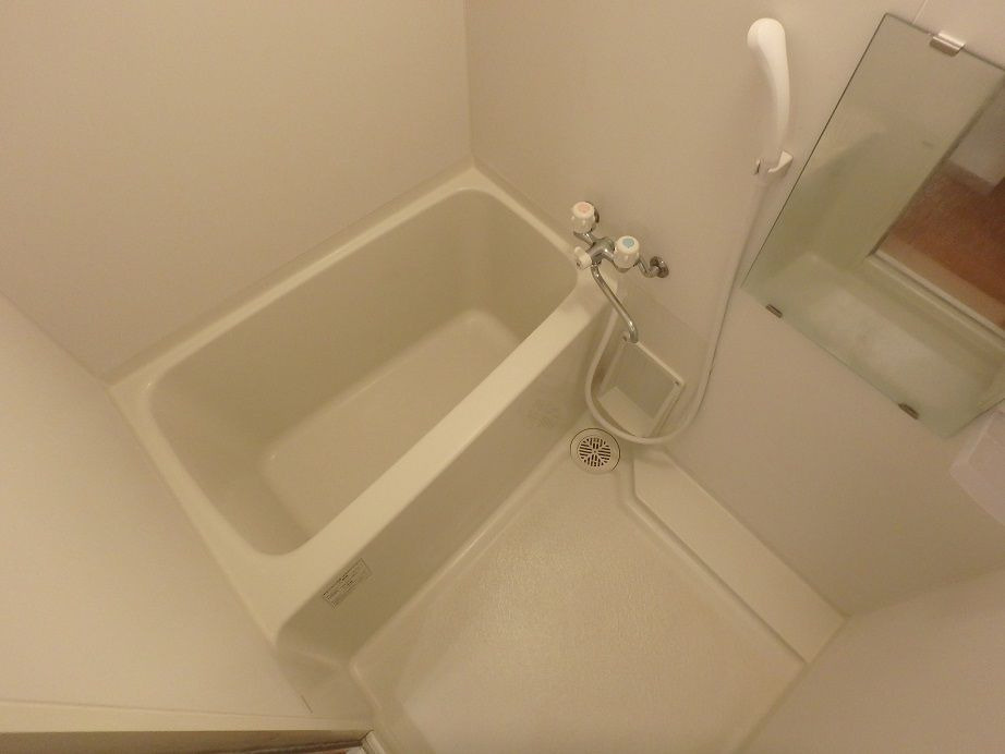 メゾンドアヴリルの浴室