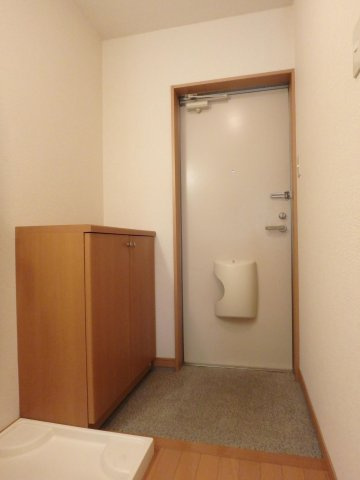 メゾンドアヴリルの玄関