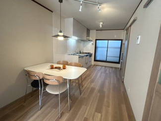 【居間・リビング】 | 右京区太秦百合ケ本町