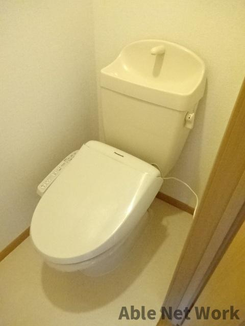 ロメオ　エステートⅢのトイレ|温水洗浄便座