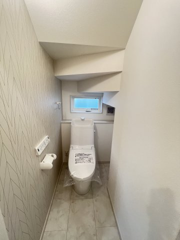 橿原市石原田町　のトイレ|温水洗浄便座付きトイレ