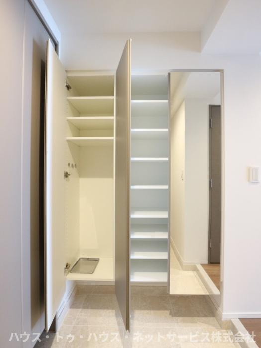 リラッサーレの玄関