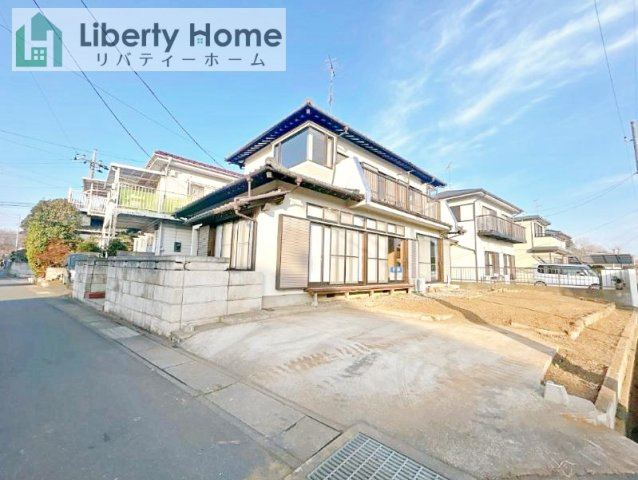 牛久市岡見町　中古戸建の外観|ご予約をいただければ、『平日の空いた時間』『周辺物件まとめて見たい』『1件だけ見たい』ももちろん可能です♪
お気軽にお問合せください♪