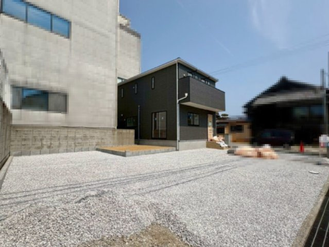 高知市長浜 第1　新築戸建て のその他|※写真はイメージです。バルコニー付き。洗濯物が通りから見えないのも嬉しいポイント。