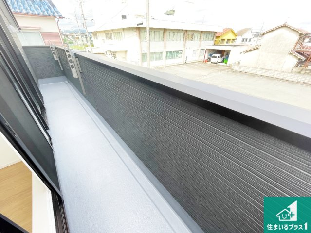 29日(土)30日(日)現地ご見学可能！　伊丹市堀池　第13期　新築一戸建てのバルコニー|日当たりのよいバルコニー！お部屋が開放的に！