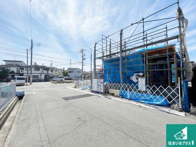 伊丹市堀池　第13期　新築一戸建ての前面道路含む現地写真|周辺は落ち着いた街並みの住宅地！子育てがしやすい住環境です！まだ未完成ですが、現地でしかわからない事もございます。是非一度ご覧ください。