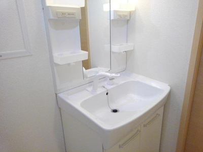 【洗面所】 | シャン・ド・フルール弐番館