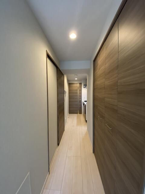 トモヤレジデンス蔵前の玄関