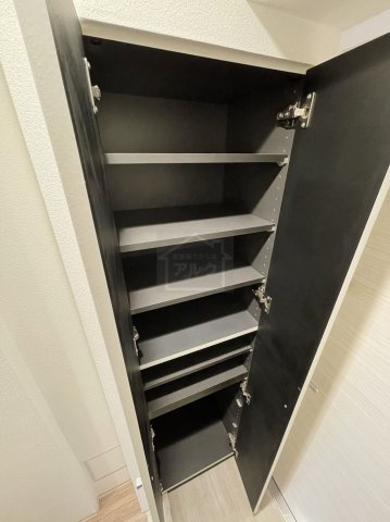 ZOOM板橋大山 (ズーム板橋大山)の玄関