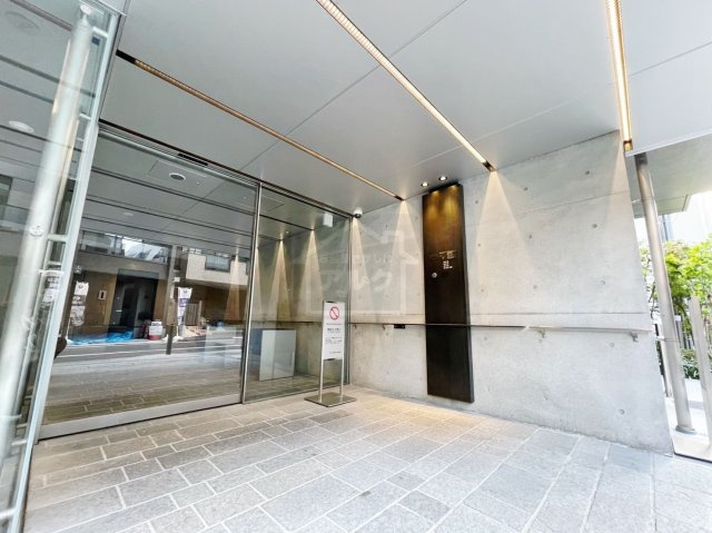 ZOOM板橋大山 (ズーム板橋大山)のエントランス